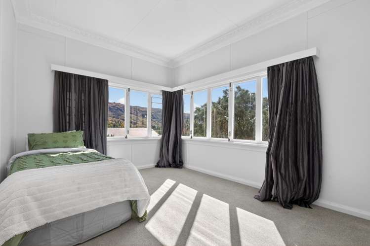 34 Branxholm Street Roxburgh_11