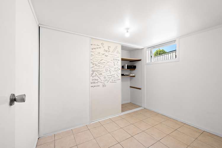 30 Carluke Street Paparangi_11