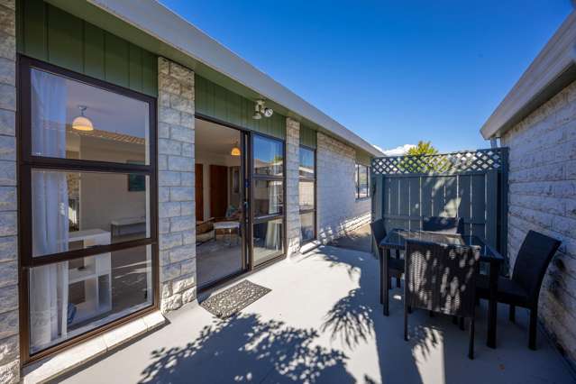 An Easy Step into the City Market