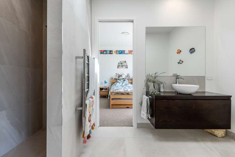 2/164 Fencourt Road Cambridge_23