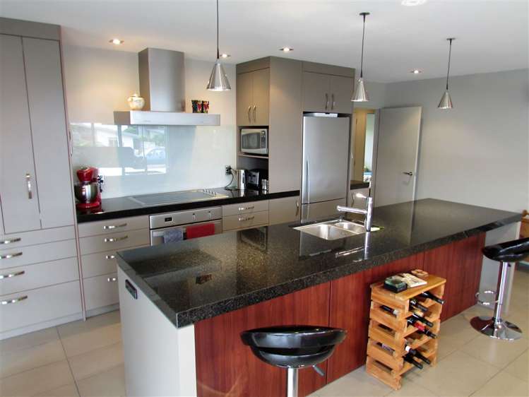 36 Karoro Place Karoro_9