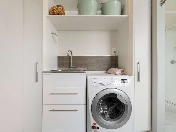 5 Darroch Street Fairy Springs_22