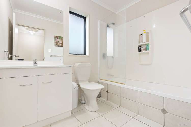 15 Ironstone Place Randwick Park_14