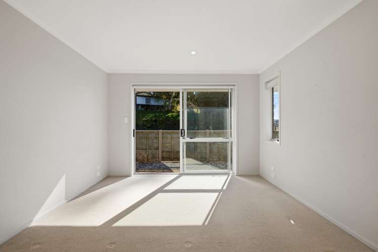 9 Barossa Way Brookfield_10