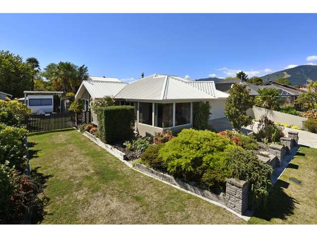 54 Aldinga Avenue Stoke_1