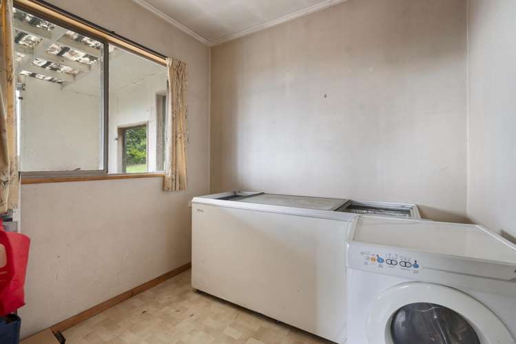 259 Albert Road Tokomaru_19