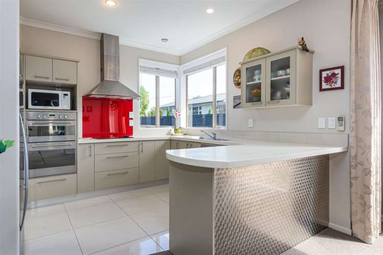 6a Lake Terrace Road Burwood_5