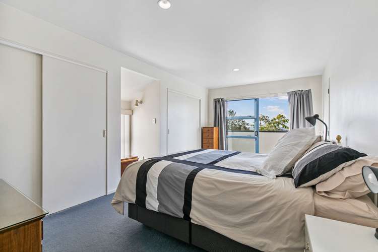 8a Riverview Road New Lynn_8