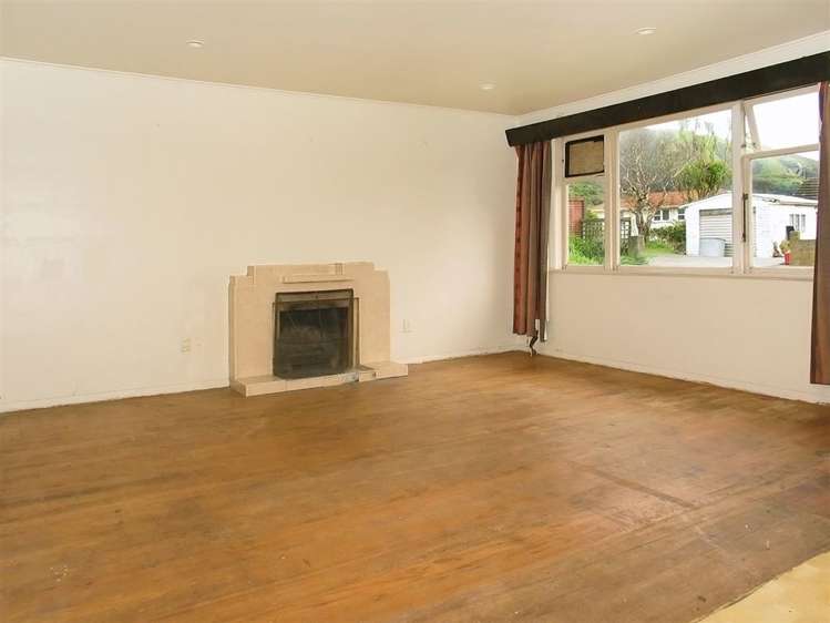 7 Massey Street Tawa_3