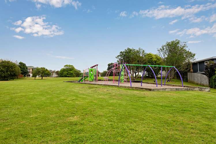 1/14 Clipper Place Cockle Bay_16