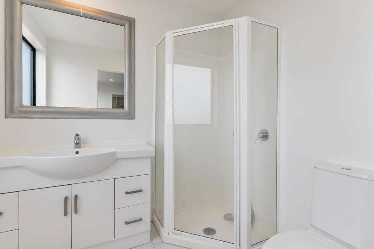 7/69 Target Road Totara Vale_10