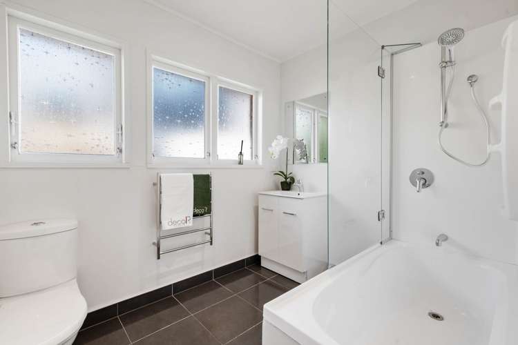 1/11 Broadview Place Howick_8