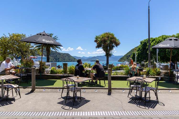 42 Waikawa Road Picton_55