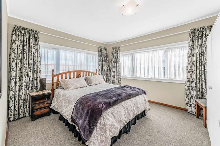 60 Springs Road Hornby_10