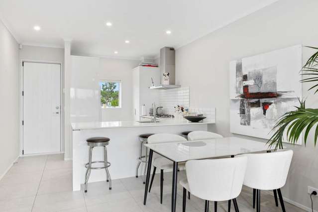 26A Taikura Avenue Red Beach_3