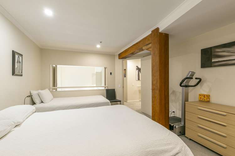 1.4/1 Queens Wharf Wellington Central_5