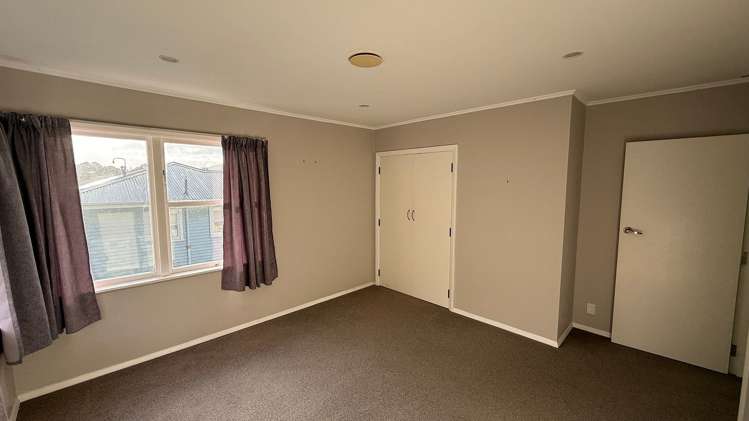 60 Chester Road Tawa_9