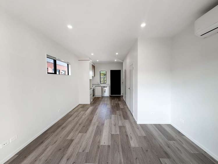 6/35 Crawford Avenue Mangere Bridge_2