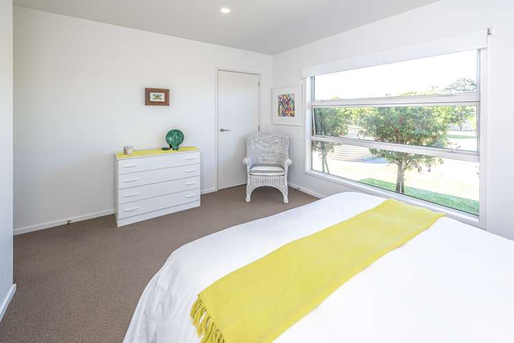 16 Egmont Street Patea_22