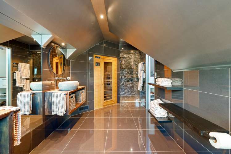 147 Seatoun Heights Road Miramar_16