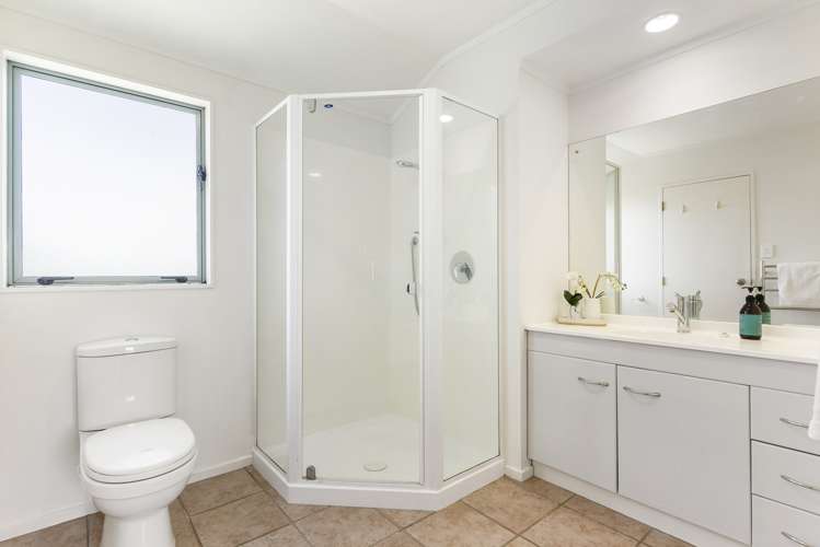 2/67 Andrew Road Howick_20