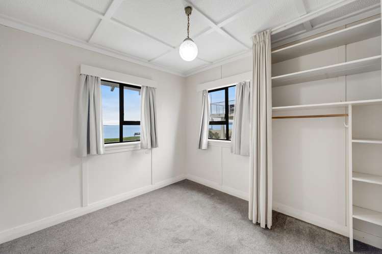 9 The Esplanade Eastern Beach_12