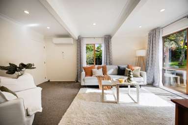 2/47 John Downs Drive_2