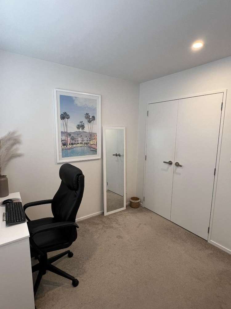 11 Treeline Lane Flat Bush_13