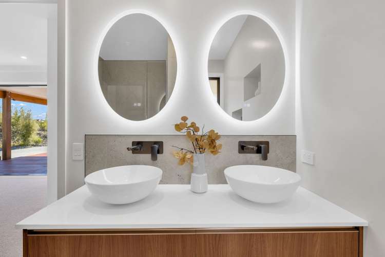 289 Bronte Road West Mahana_17