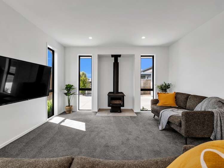 98 Sunline Avenue Lincoln_7