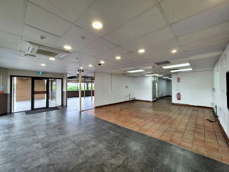 523 Ellerslie Panmure Highway Mt Wellington_3