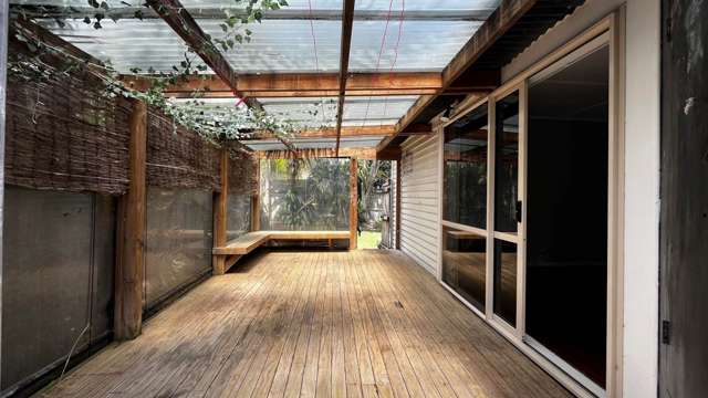 8 Raumati Crescent Onerahi_2