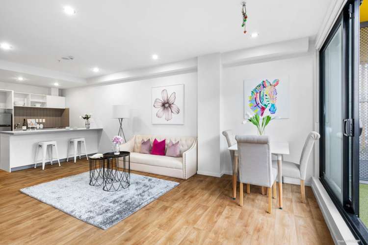 607/20 Mccrae Way New Lynn_4