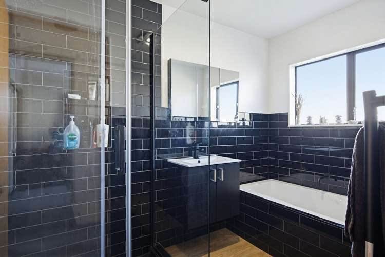 2/3 Ngaio Street Stoke_14