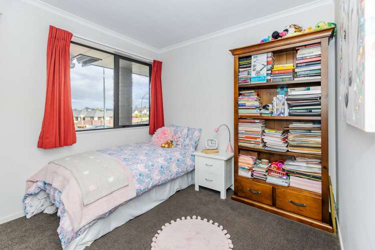 66 Farnborough Drive Grandview Heights_15