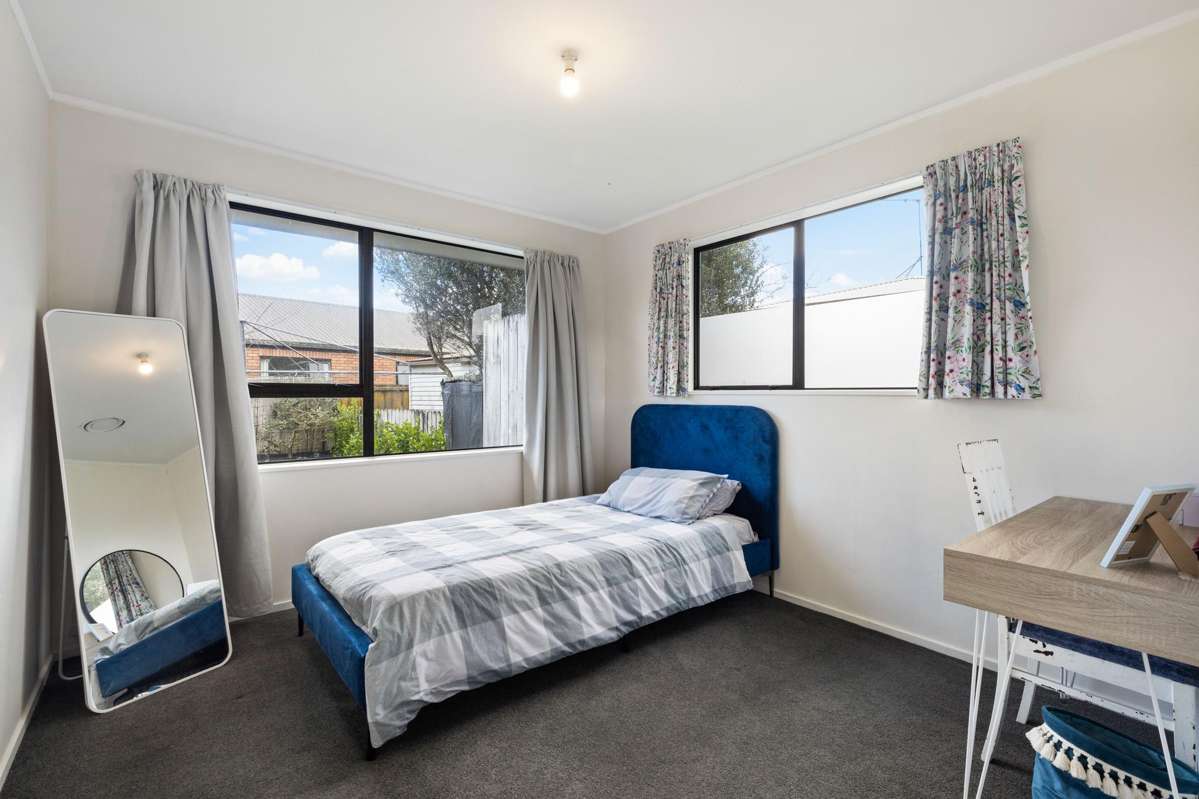 2/13 Edmund Hillary Avenue_4