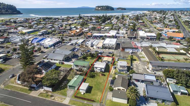 102 Charleston Avenue Whangamata_11