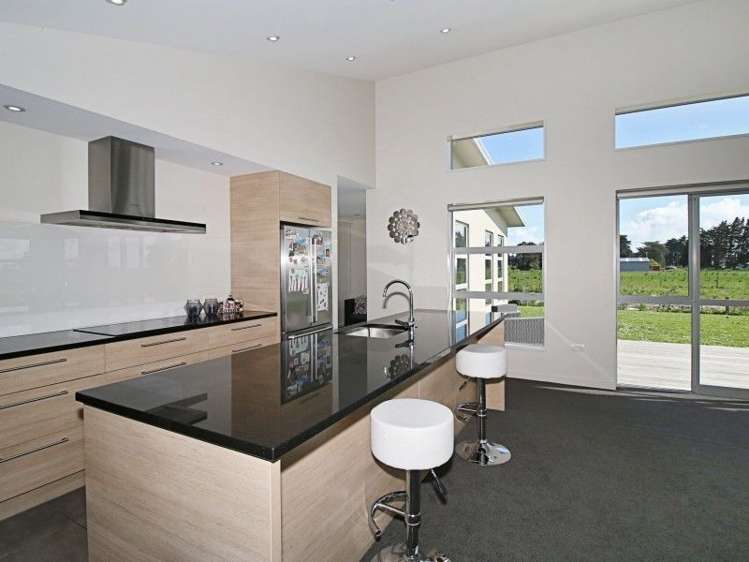 11 Marama Avenue South Otatara_2