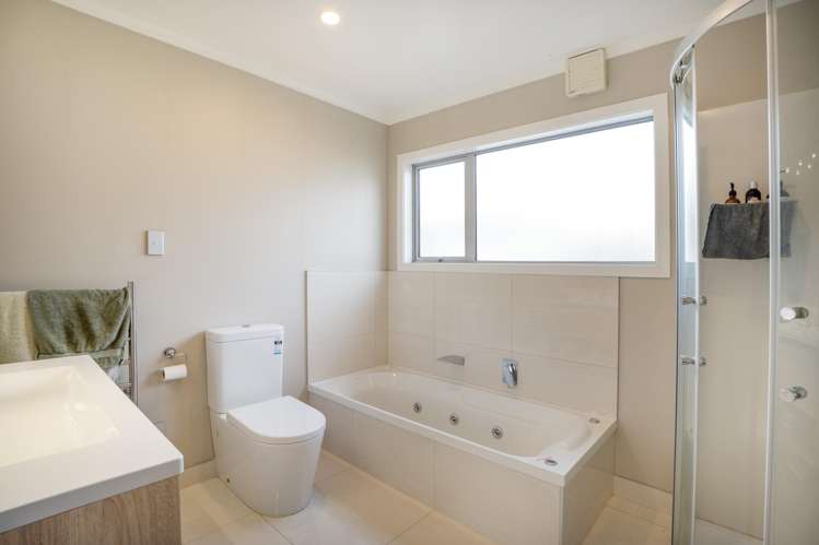 4/113 Moorefield Road Johnsonville_8