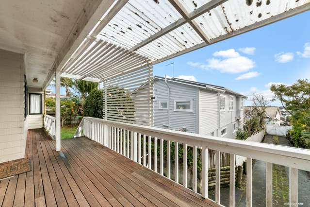 17a Seaview Terrace Mount Albert_2