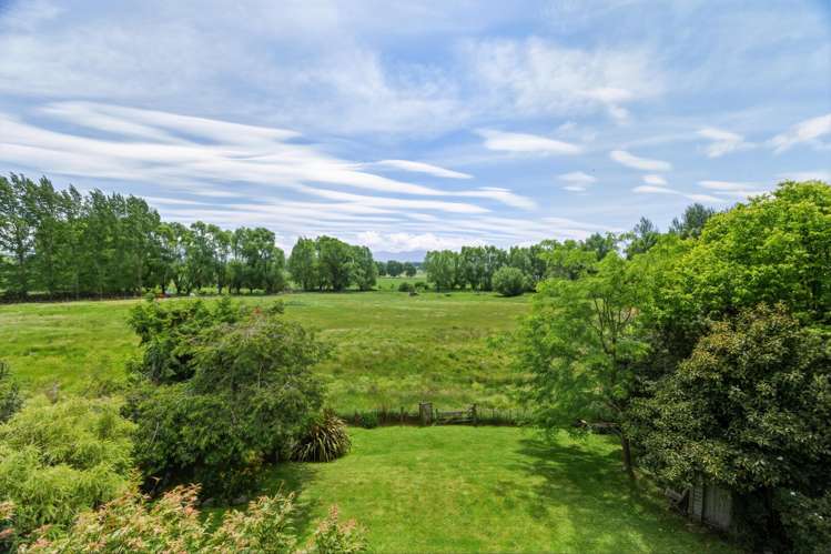 1692b Cust Road Cust_2