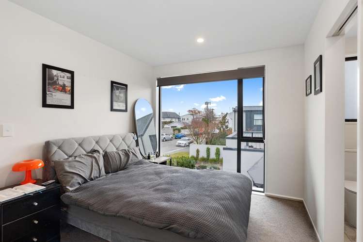 2/24 Devonport Lane St Albans_7