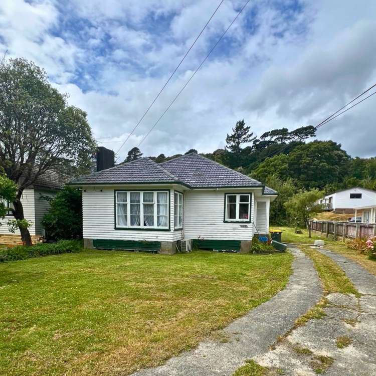 107 Main Road Wainuiomata_0