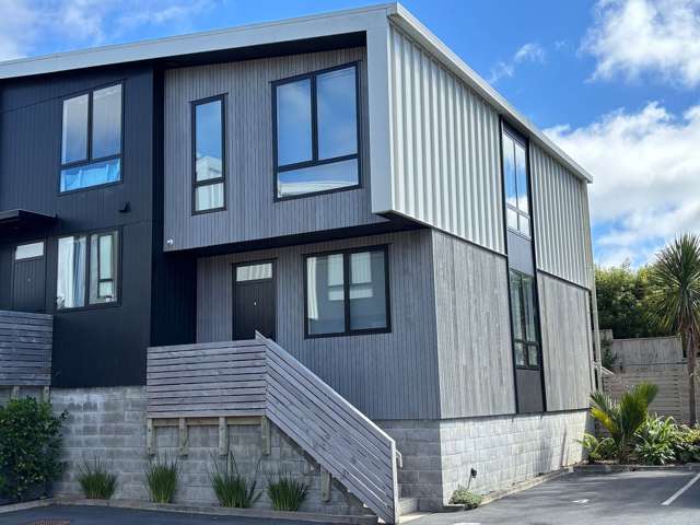 Modern Karori Townhouse