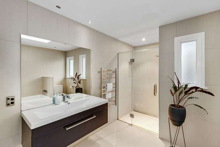 12a Holmwood Road Merivale_12