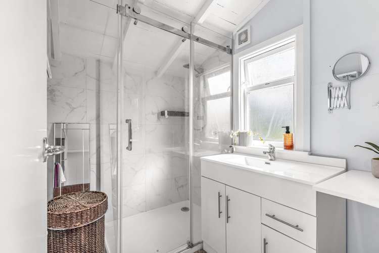 102 Pacific Drive Southbridge_10