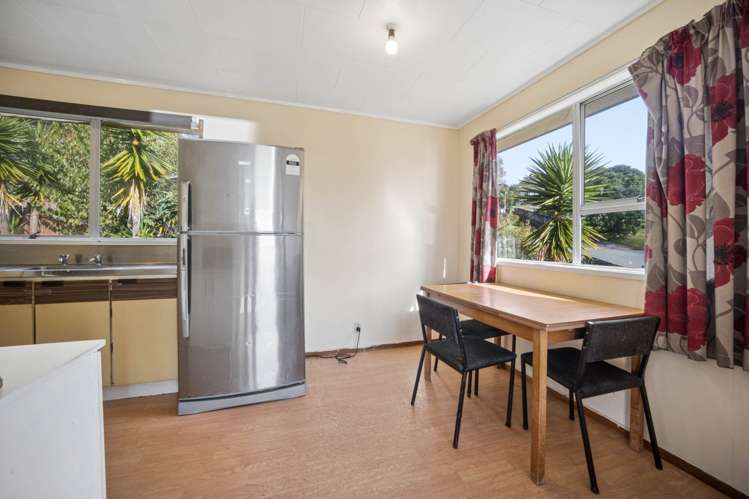 18 Zingaro Place Massey_11