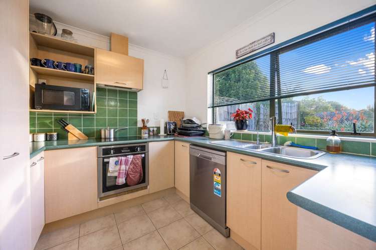 10 Lake Panorama Drive Henderson_2
