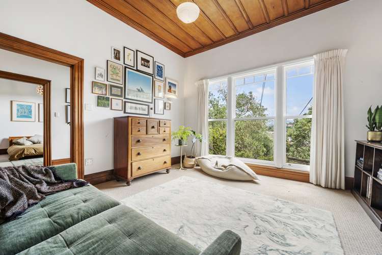 58 Totara Road Miramar_1