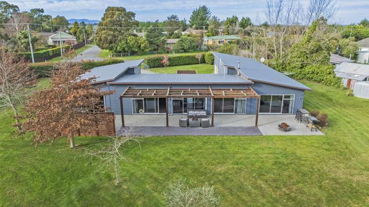 1251 Courtenay Road_1